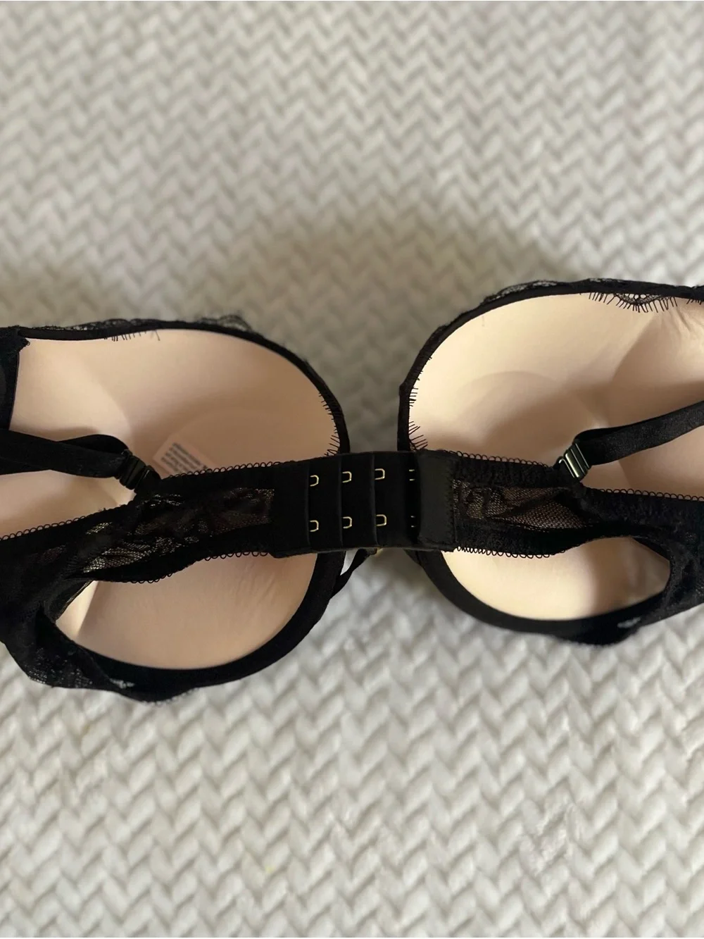 Victoria's Secret Black Lace Underwire Push-Up Bra bombshell very sexy 34D - Picture 4 of 6